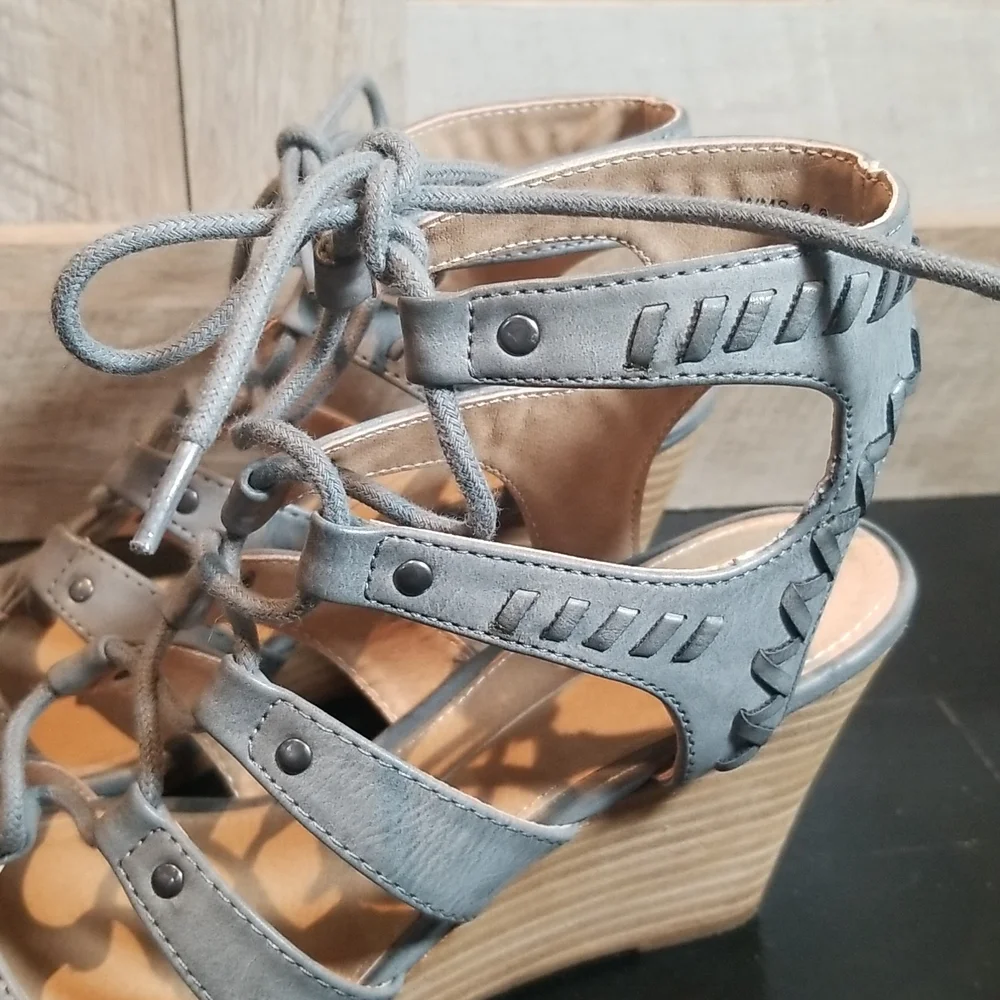 Cute Gray Platform Wedge Sandles with Laced Up Tie Size 8.5